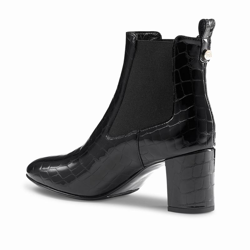 Black Russell And Bromley Beetle Women's Chelsea Boots | OHS183DG
