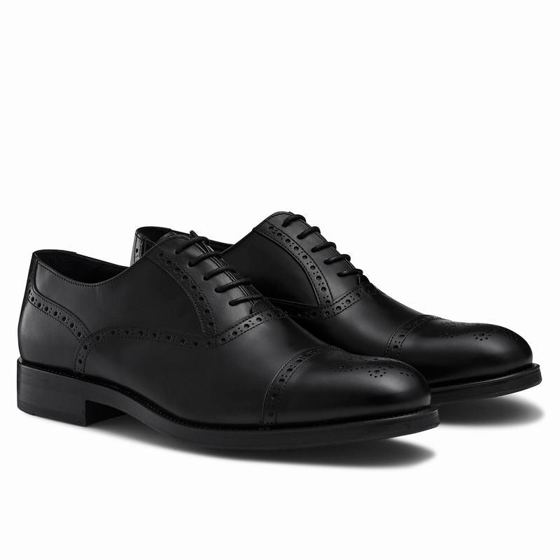 Black Russell And Bromley Chiltern Men's Brogues | AVV9485EC