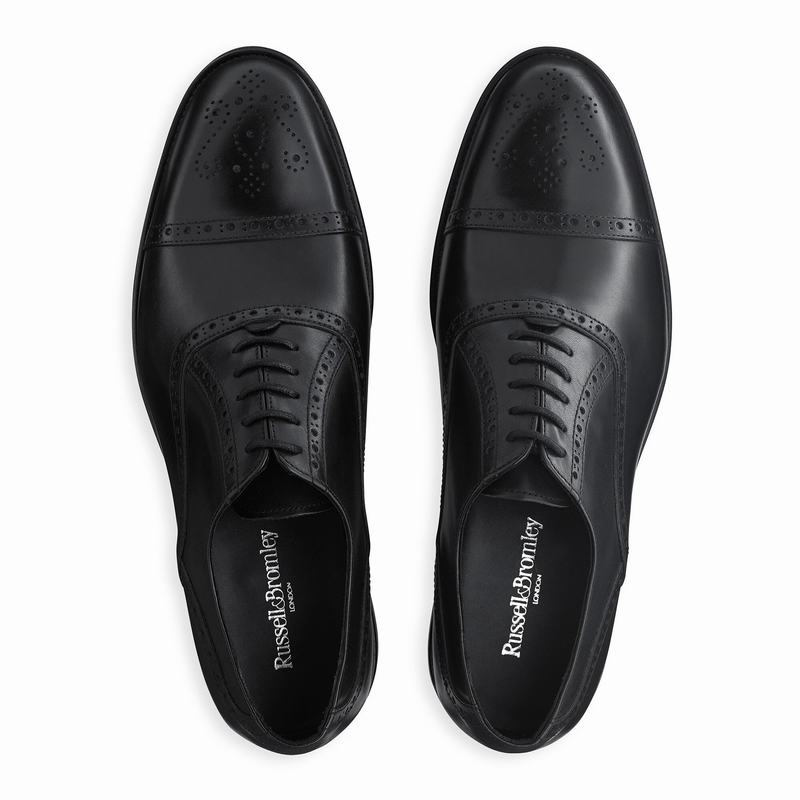 Black Russell And Bromley Chiltern Men's Brogues | AVV9485EC