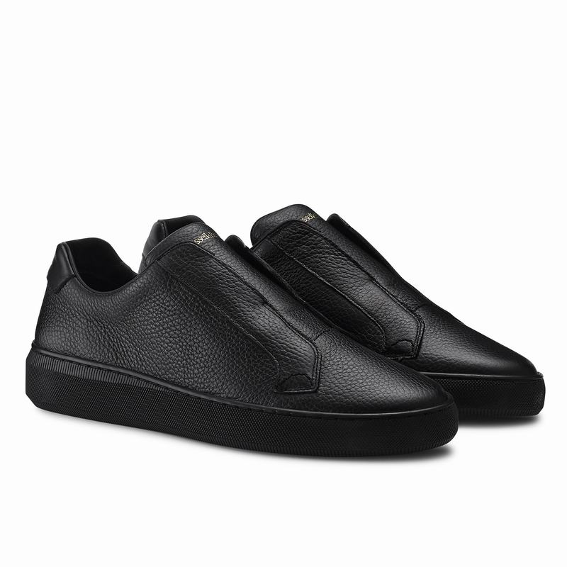 Black Russell And Bromley Clearway M Men's Low Top Sneakers | MKX2633BC