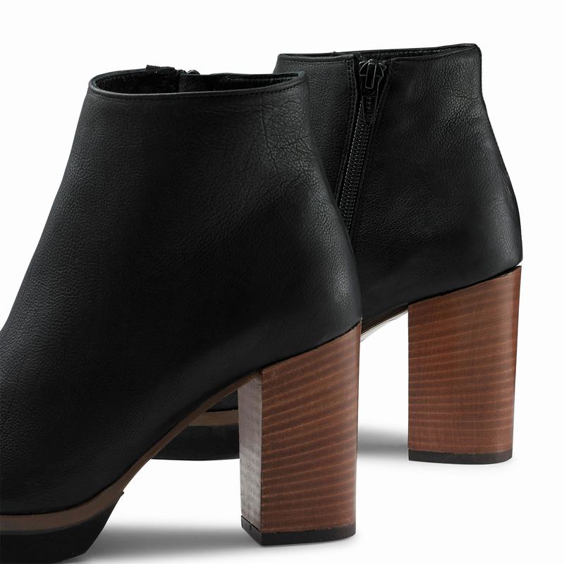 Black Russell And Bromley Eiffel Women's Ankle Boots | AWQ5155XL