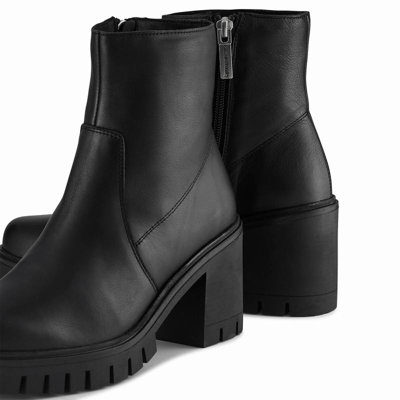 Black Russell And Bromley Kickstart Women's Ankle Boots | WET755TI