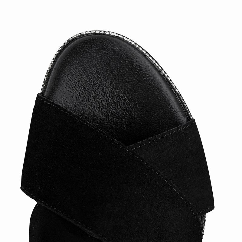 Black Russell And Bromley Plaza Luxe Women's Wedge Sandals | ACJ432MW