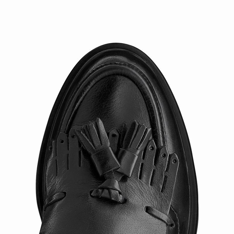 Black Russell And Bromley Winchester Women's Loafers | WPW10038FE