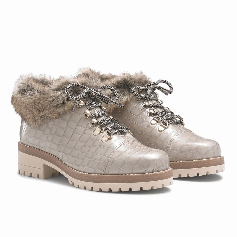 Brown Russell And Bromley Icelander Women's Lace Up Boots | CRV965TN