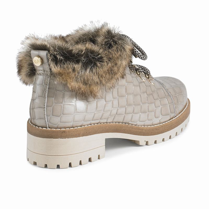 Brown Russell And Bromley Icelander Women's Lace Up Boots | CRV965TN