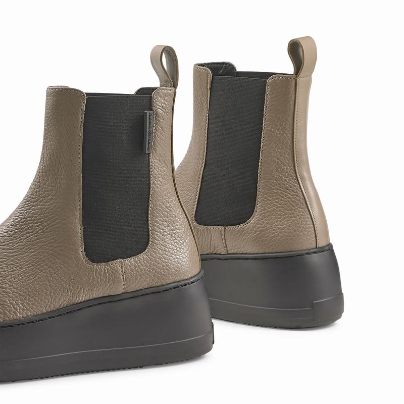 Brown Russell And Bromley Park Way Women's Chelsea Boots | NWW9093VY