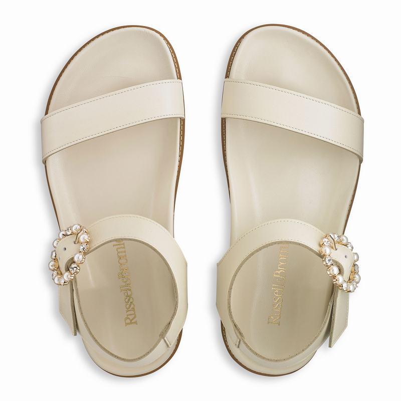 Cream White Russell And Bromley Ariel Women's Flat Sandals | YJI163XW