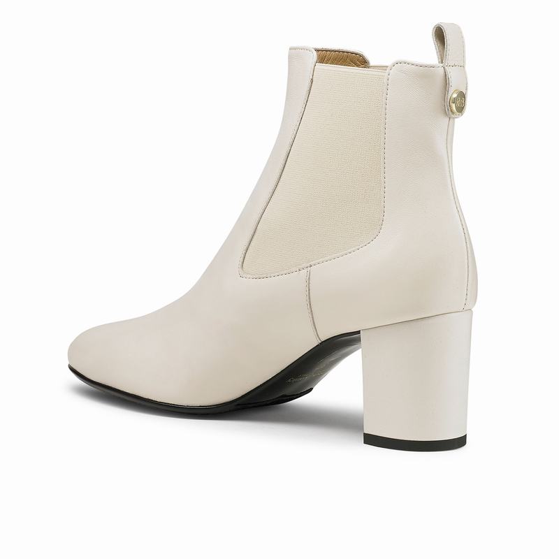 Cream White Russell And Bromley Beetle Women's Chelsea Boots | DXR843CR