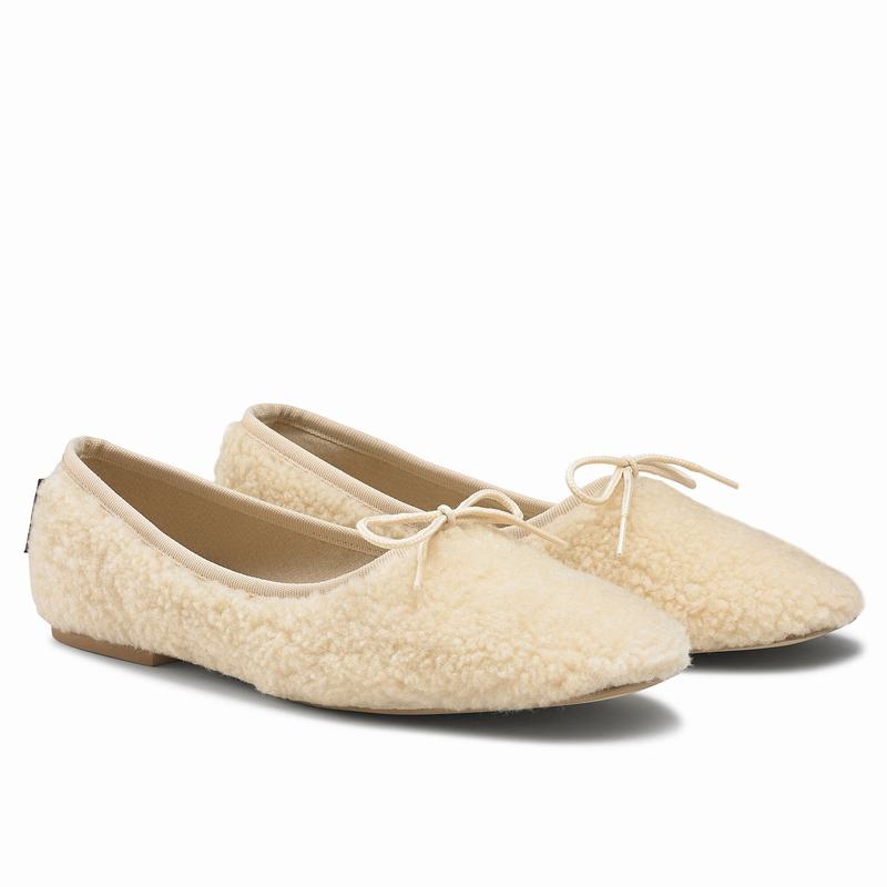 Cream White Russell And Bromley Cuddle Women's Ballet Flats | YNI5055CQ