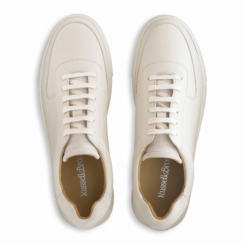 Cream White Russell And Bromley Outfield Men's Low Top Sneakers | RPQ8811FQ