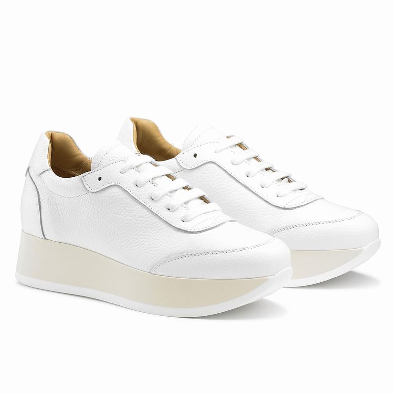 White Russell And Bromley Throwback Women's Platform Sneakers | BTQ9156HA